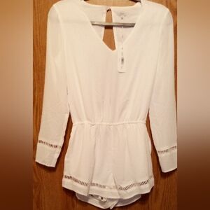 Long Sleeve Open Back White Romper By Tavik Size Medium